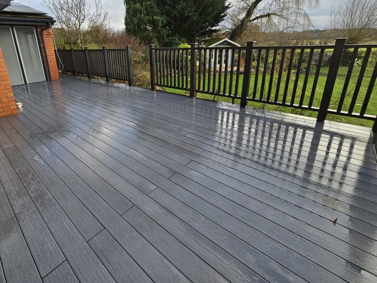 Zest Decking Mexborough - composite decking with composite steps and composite balustrades
