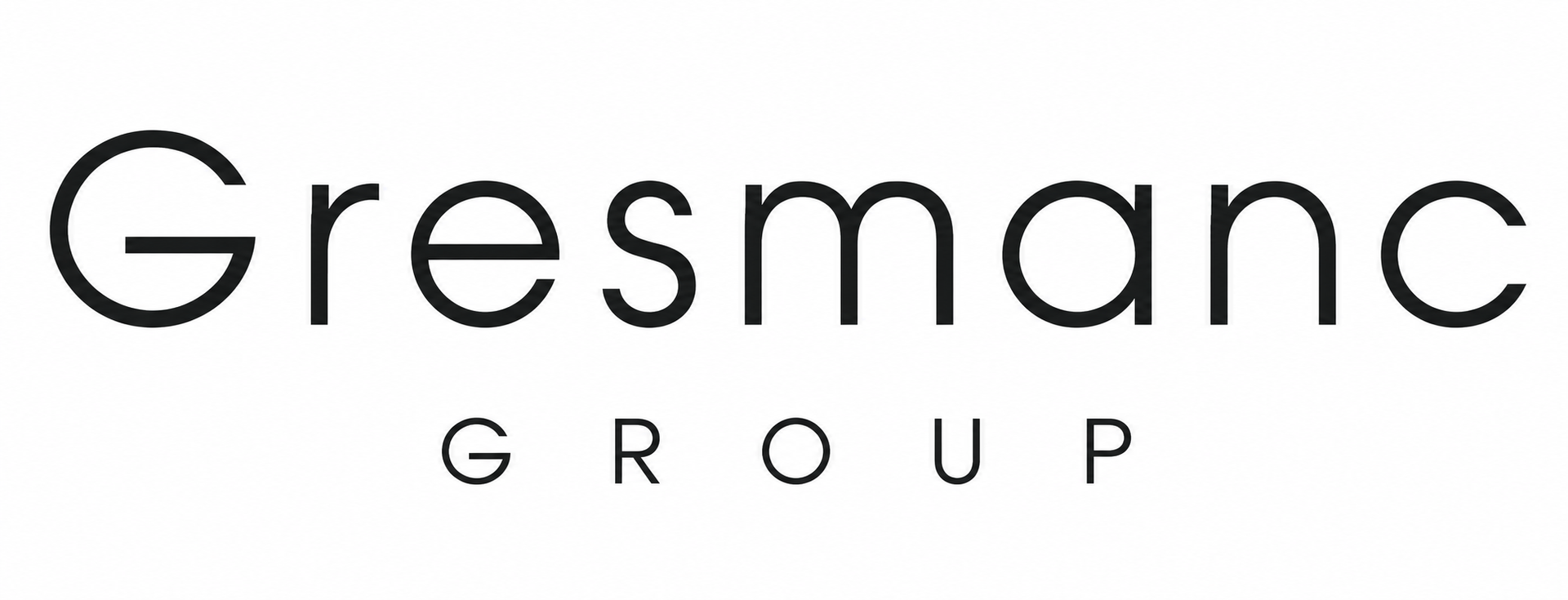 Logo di Gresmanc Group in testo nero su sfondo bianco