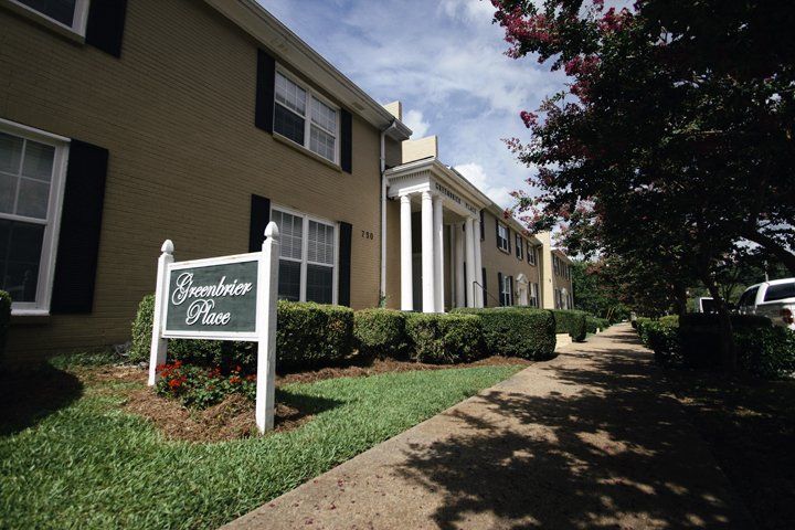 Greenbrier Place - Exterior with sign