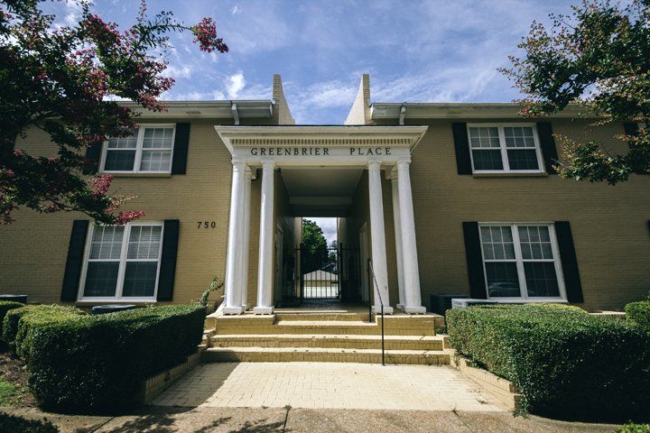 GREENBRIER PLACE Exterior Photo