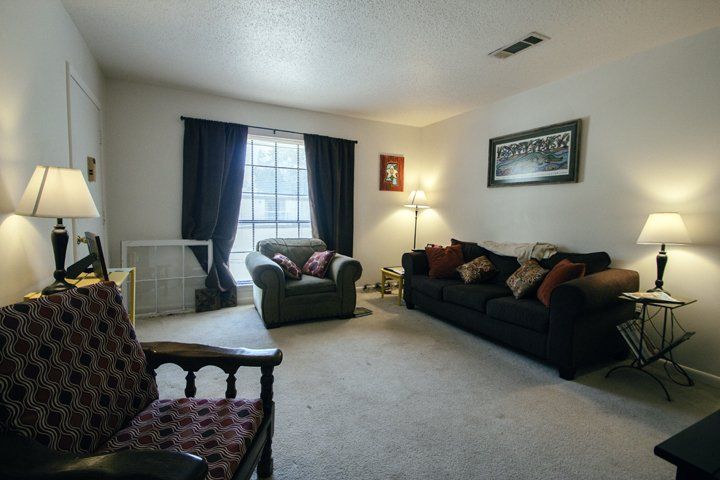 LAKELAND LANE - Living Room