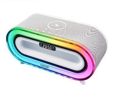 Altavoz Bluetooth ovalado y colorido con anillo LED arcoíris y pantalla de reloj digital.