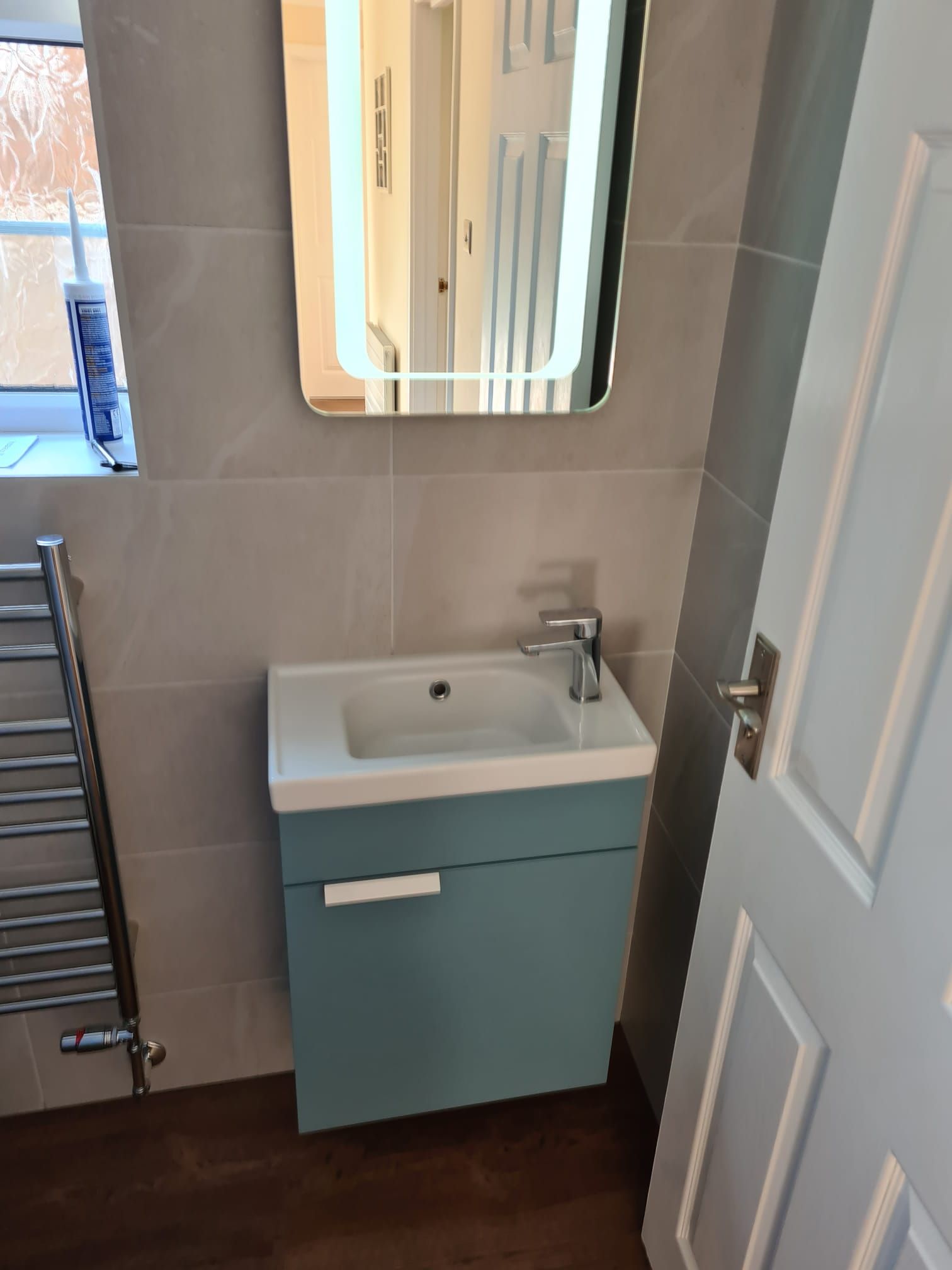 Modern bathroom