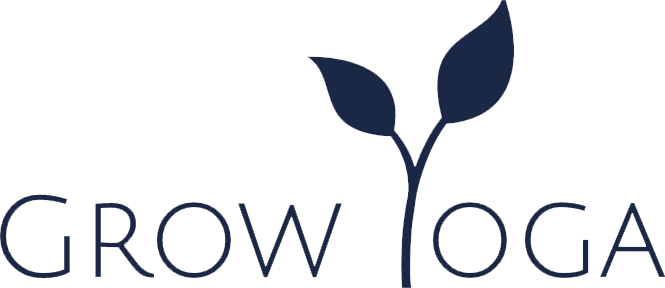 Logoet for grow yoga viser en plante med to blade, der vokser ud af den.