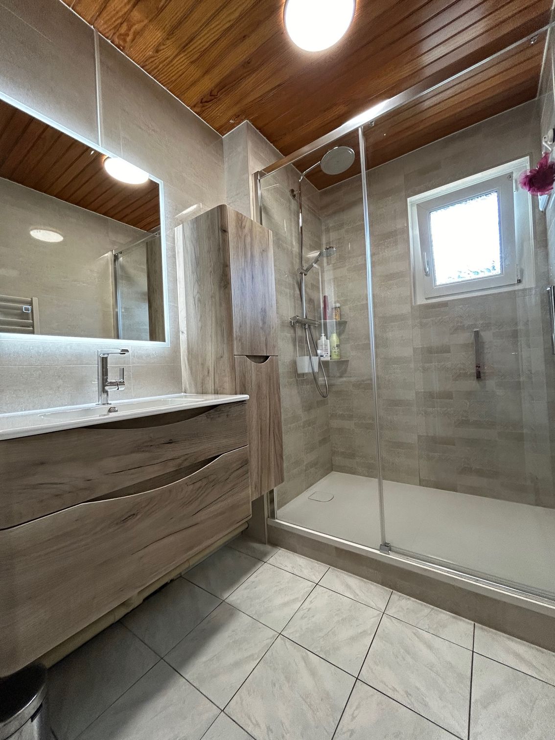 Rénovation d'une salle de bain sur Le Havre par notre plombier Tom