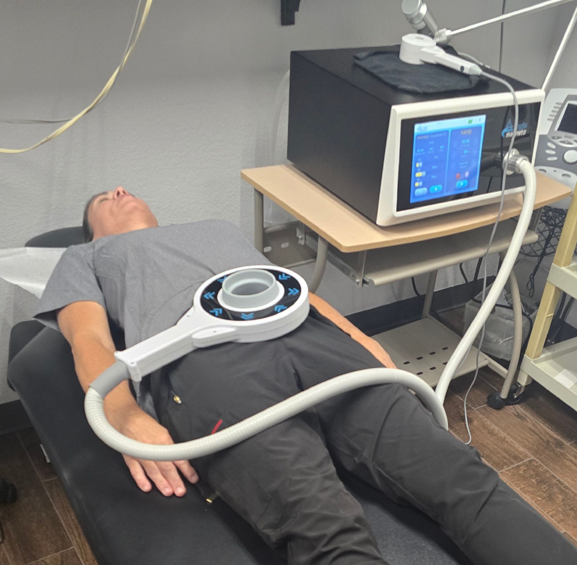 pemf treatment on patient