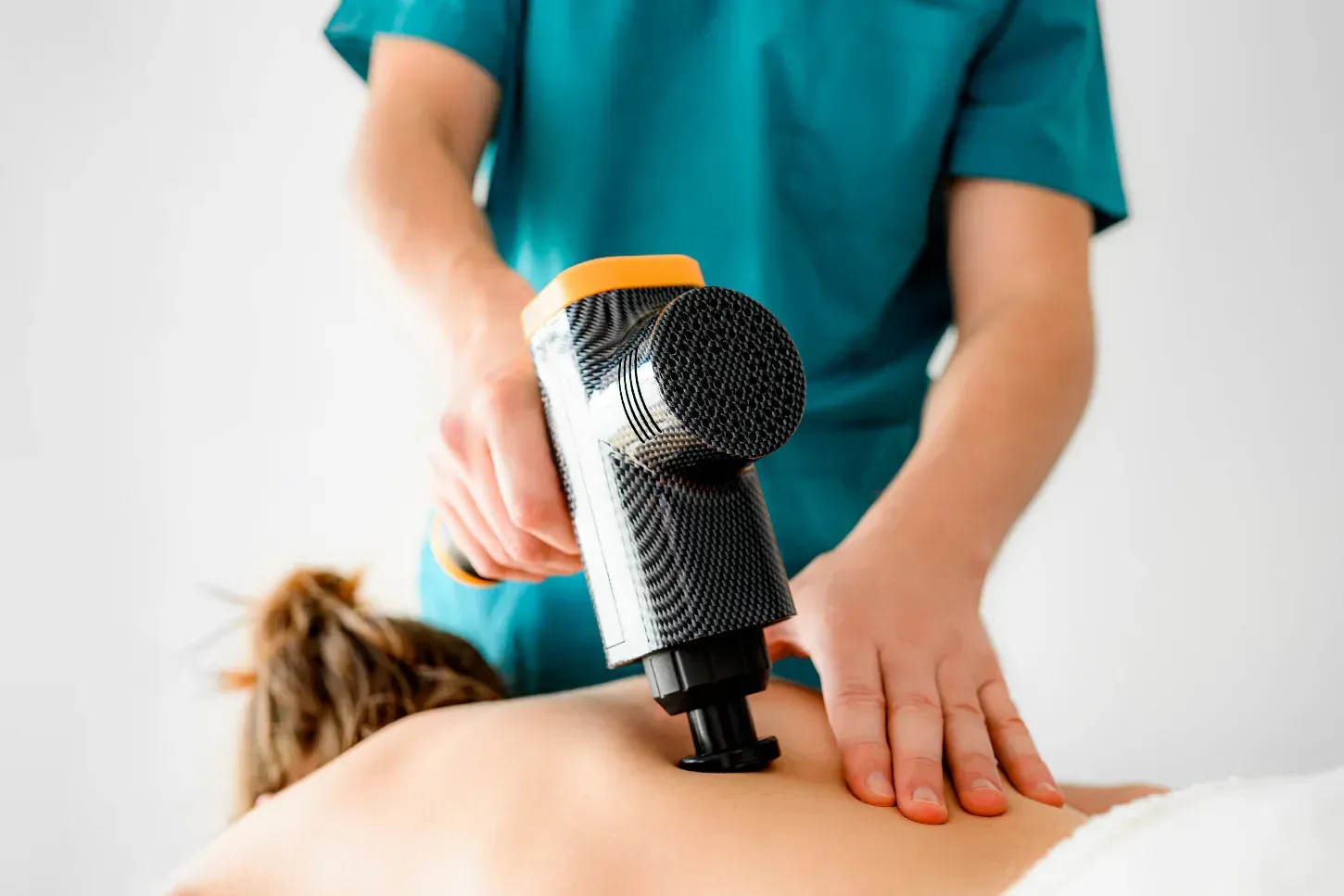 woman with a nutritionist