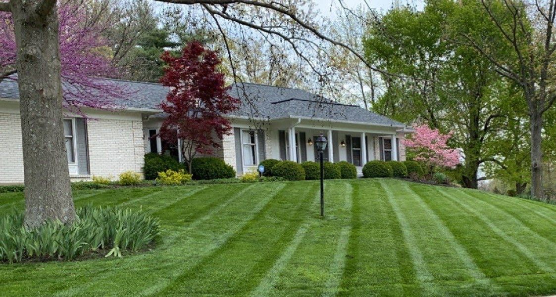 Neat Mowing— Arnold, MO — Red Oak Landscaping