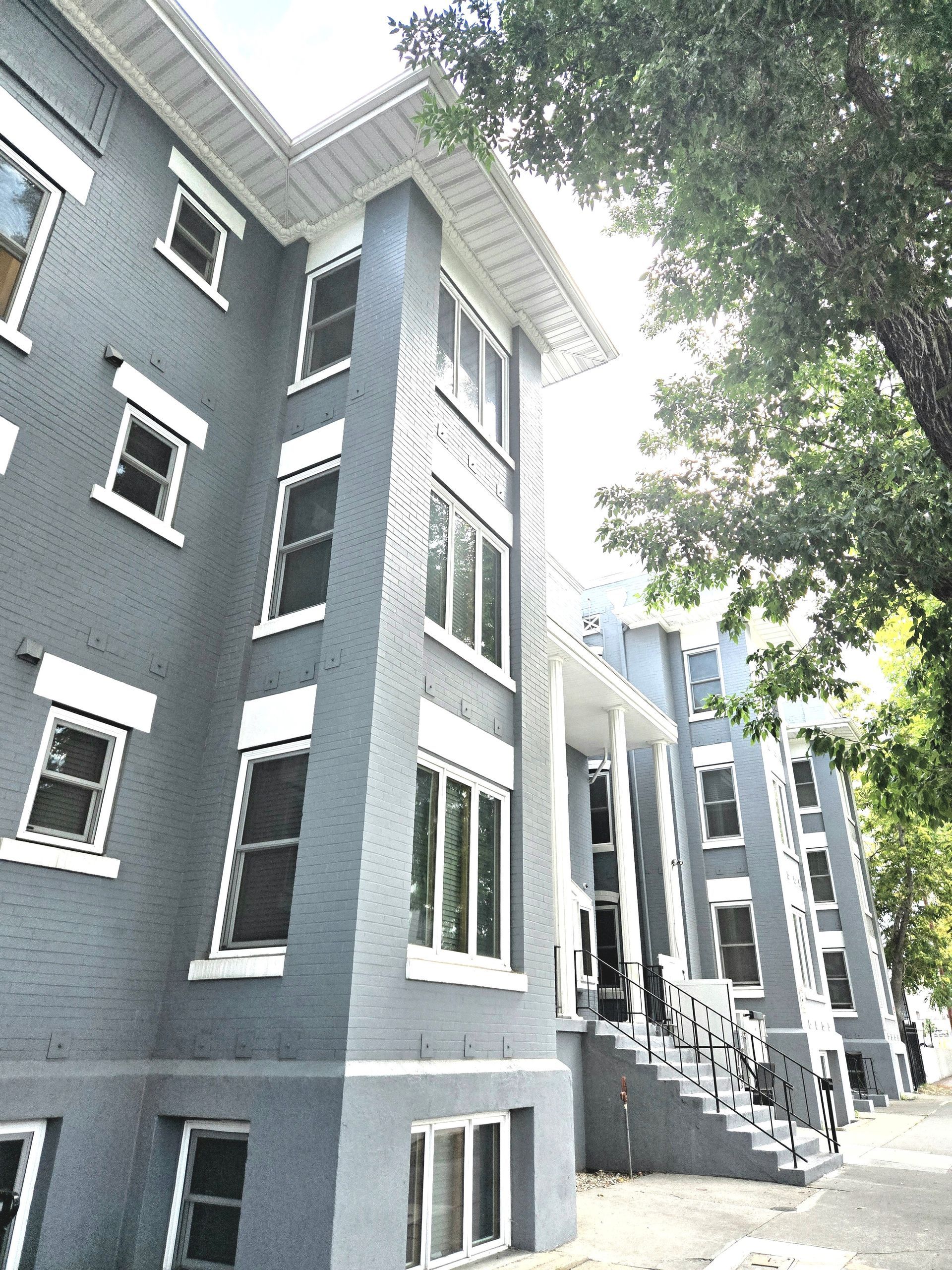 Parkwood Apartments