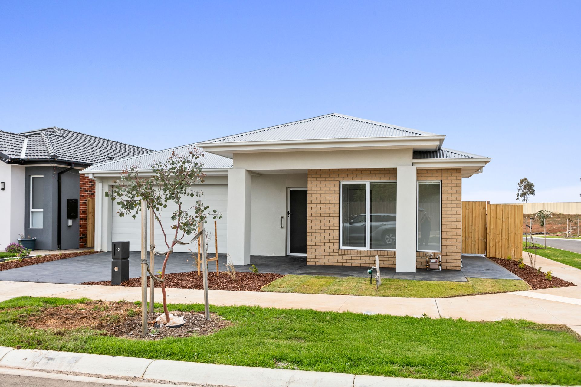 Two Independent Spaces on One Title with OOA | Furnished | PR