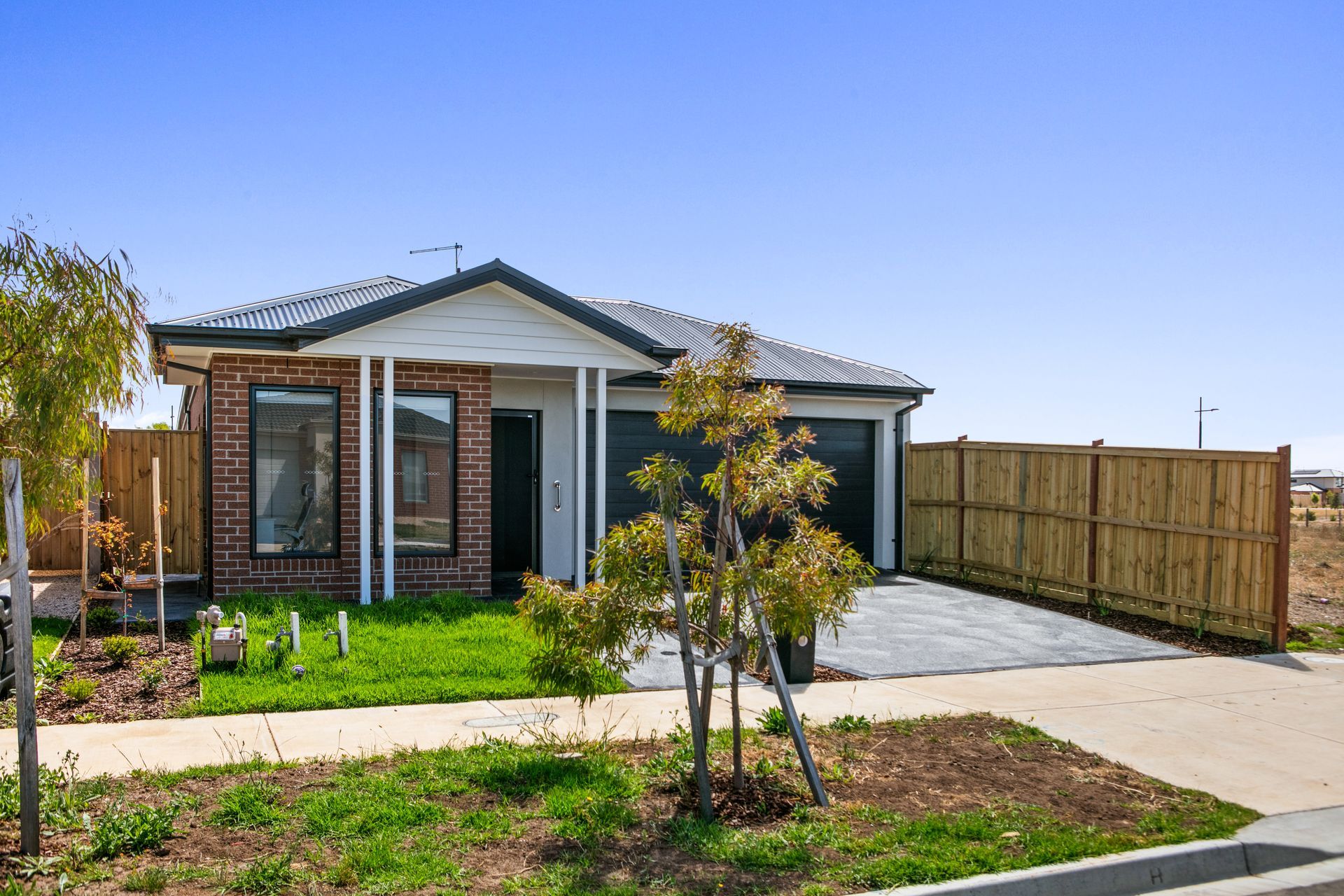 Two Independent Robust Homes on One Title with OOA | Furnished
