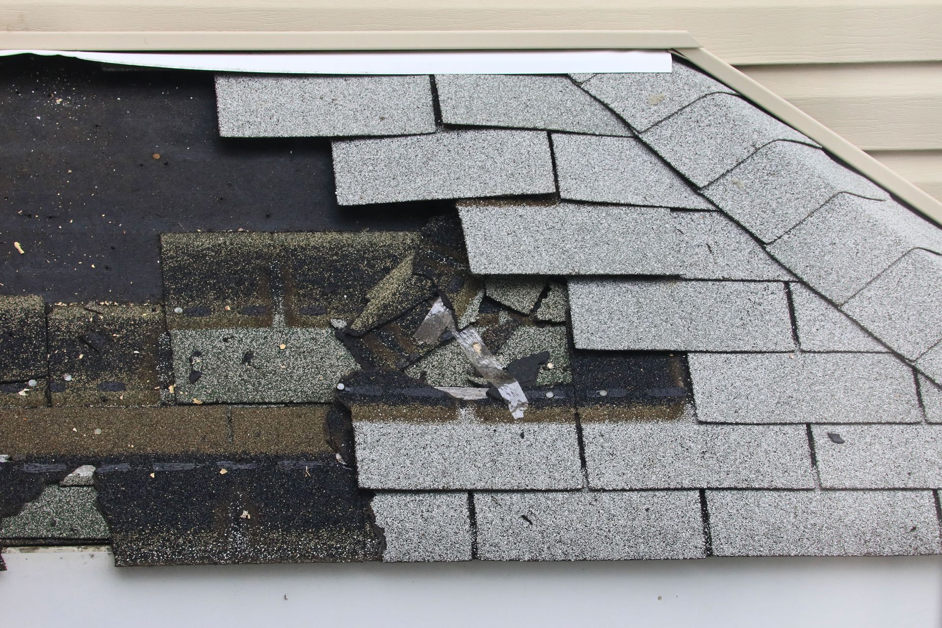 Broken Roof Shingles — Rhinebeck, NY — Rhinebeck Painters & Carpenters LLC