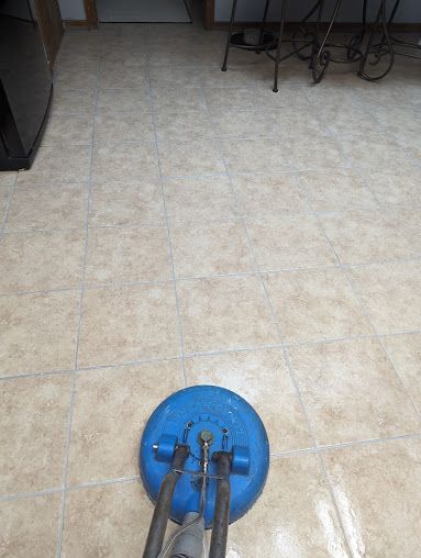 Tile floor cleaning with blue rotary tool using fast dry tile and grout cleaning process