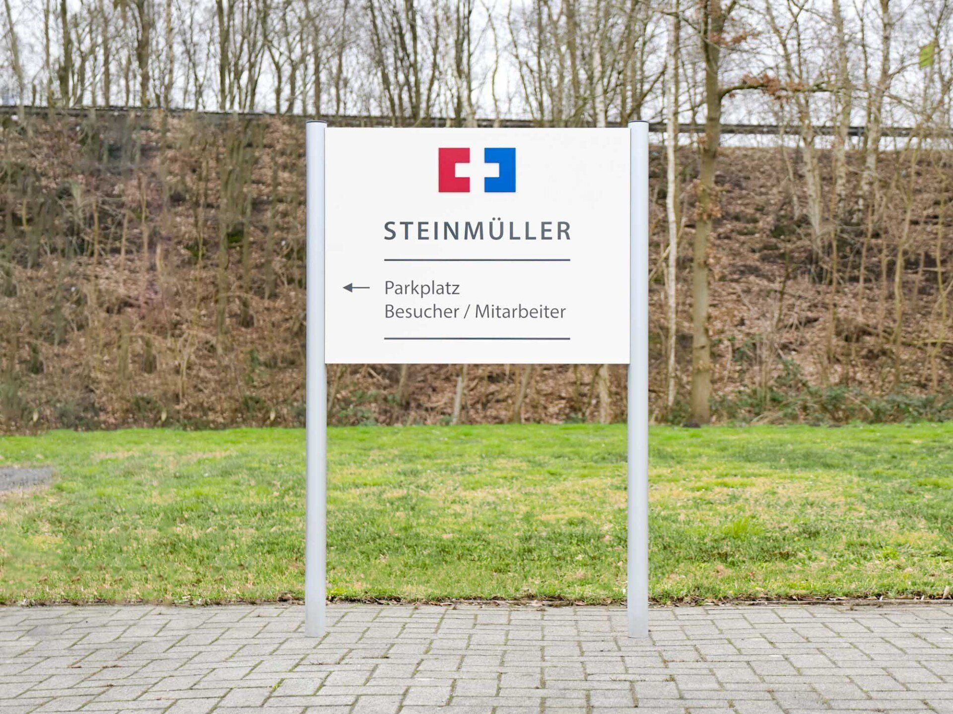 Digital-Signage-Indoor-Stele