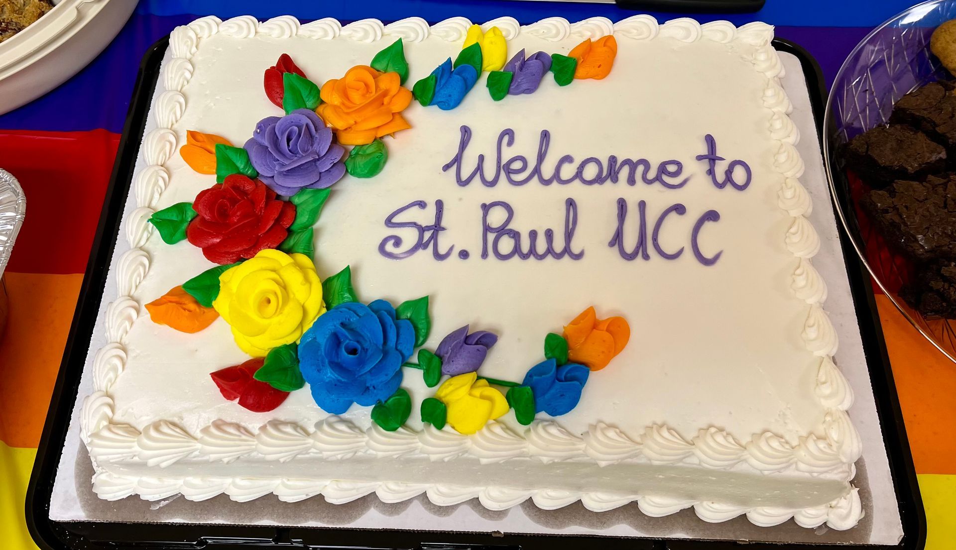 A cake that says welcome to st. paul ucc on it