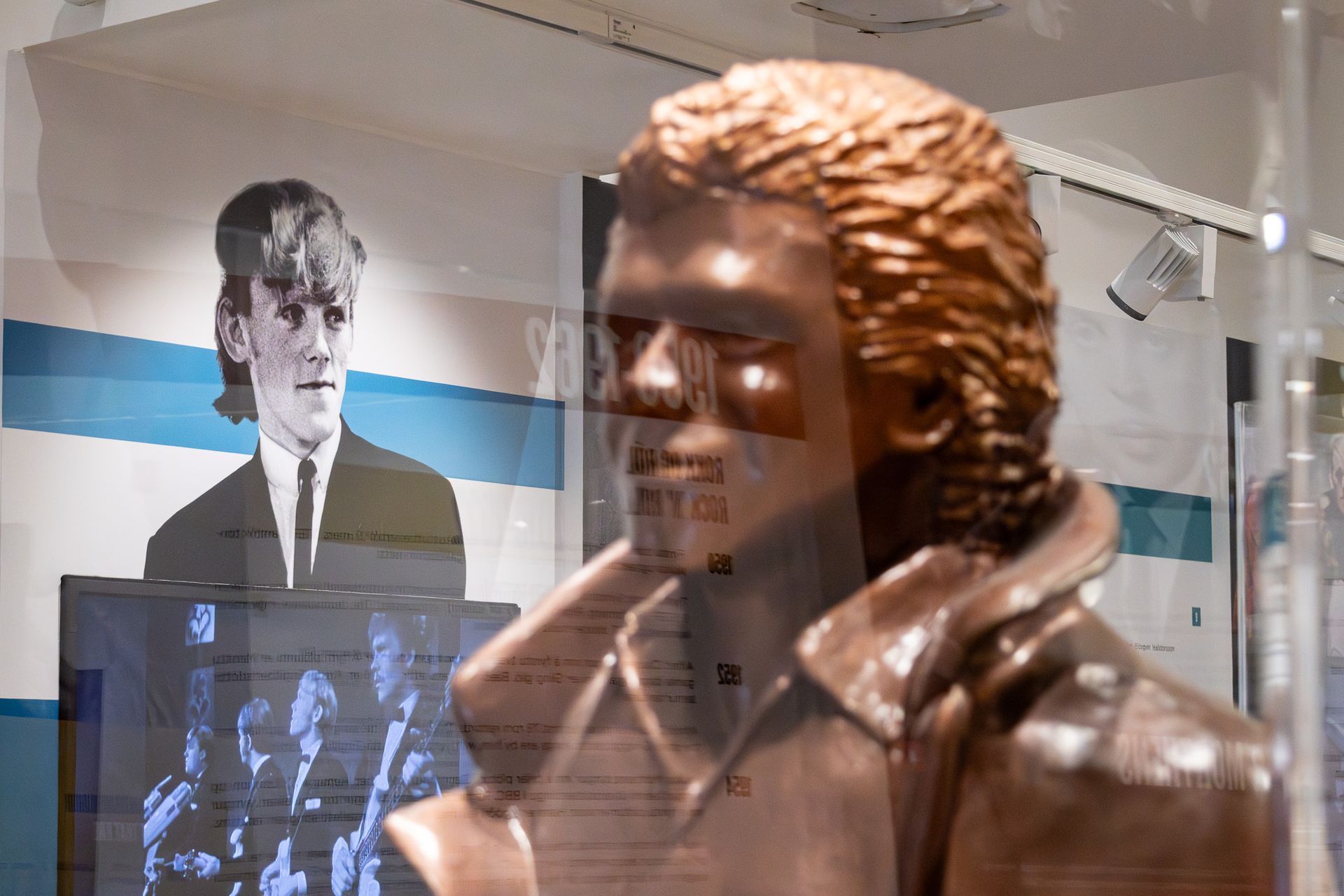 Statue of Rúnar Júlíusson at the Icelandic Museum of Rock ’n’ Roll.