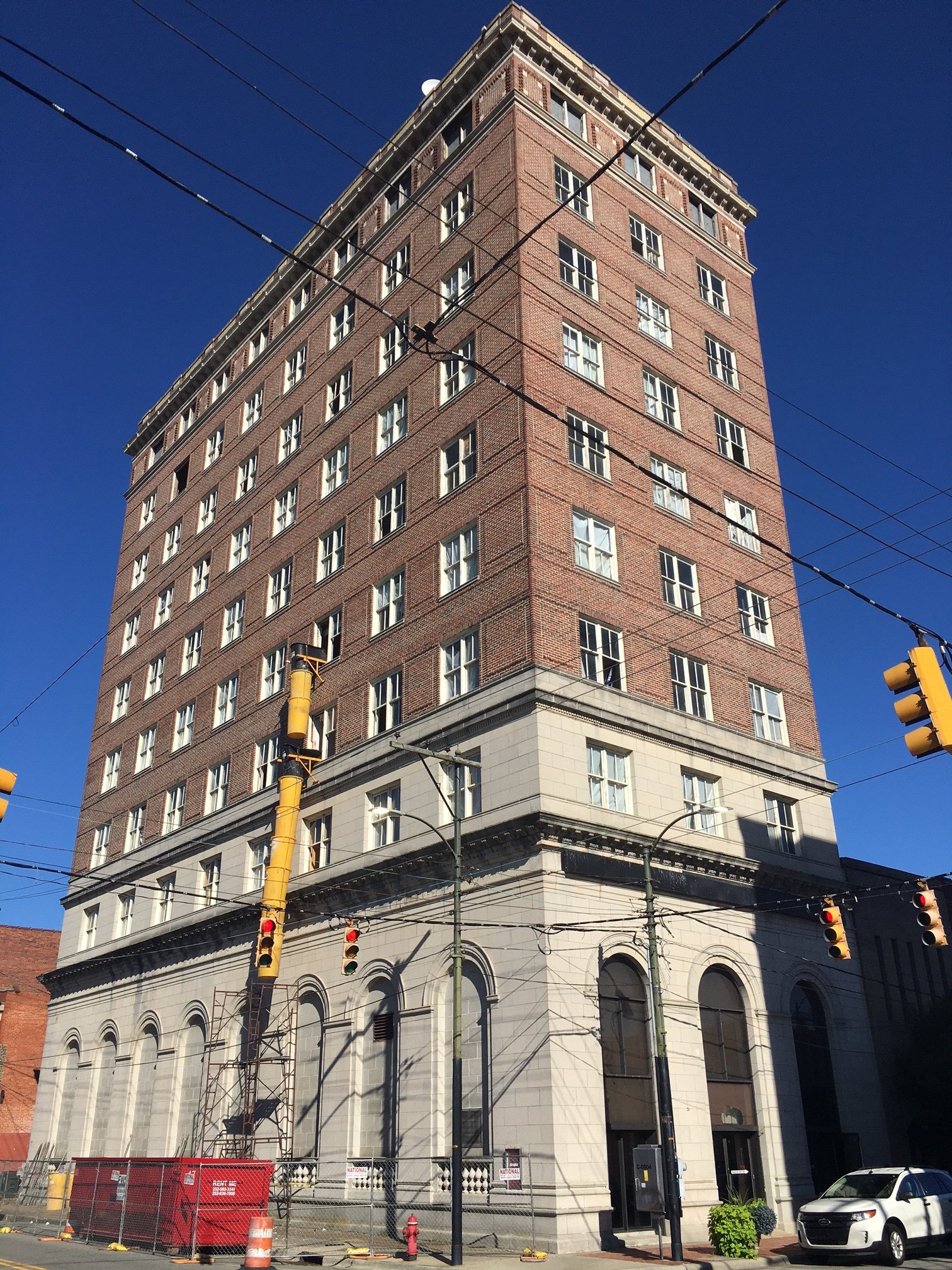 Upscale Luxury Loft Living Space in Goldsboro, NC