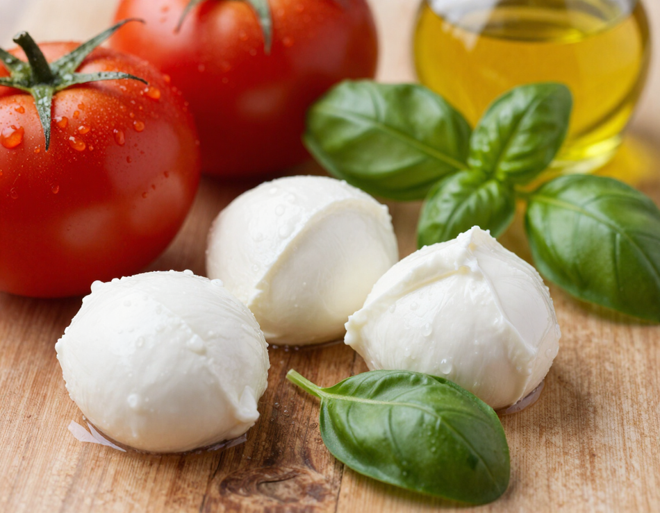 Ingredienti freschi per la pizza