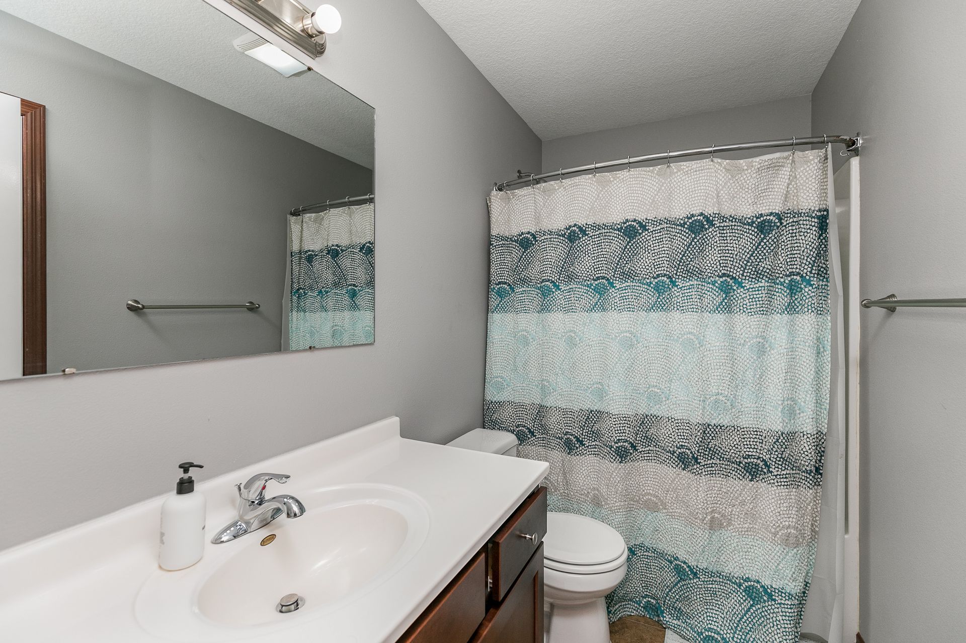 The Stadium House  bathroom
