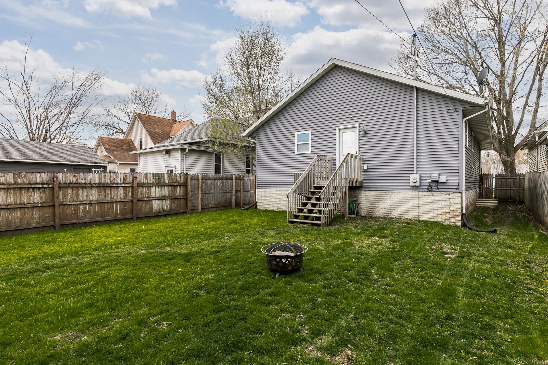 The Stadium House backyard