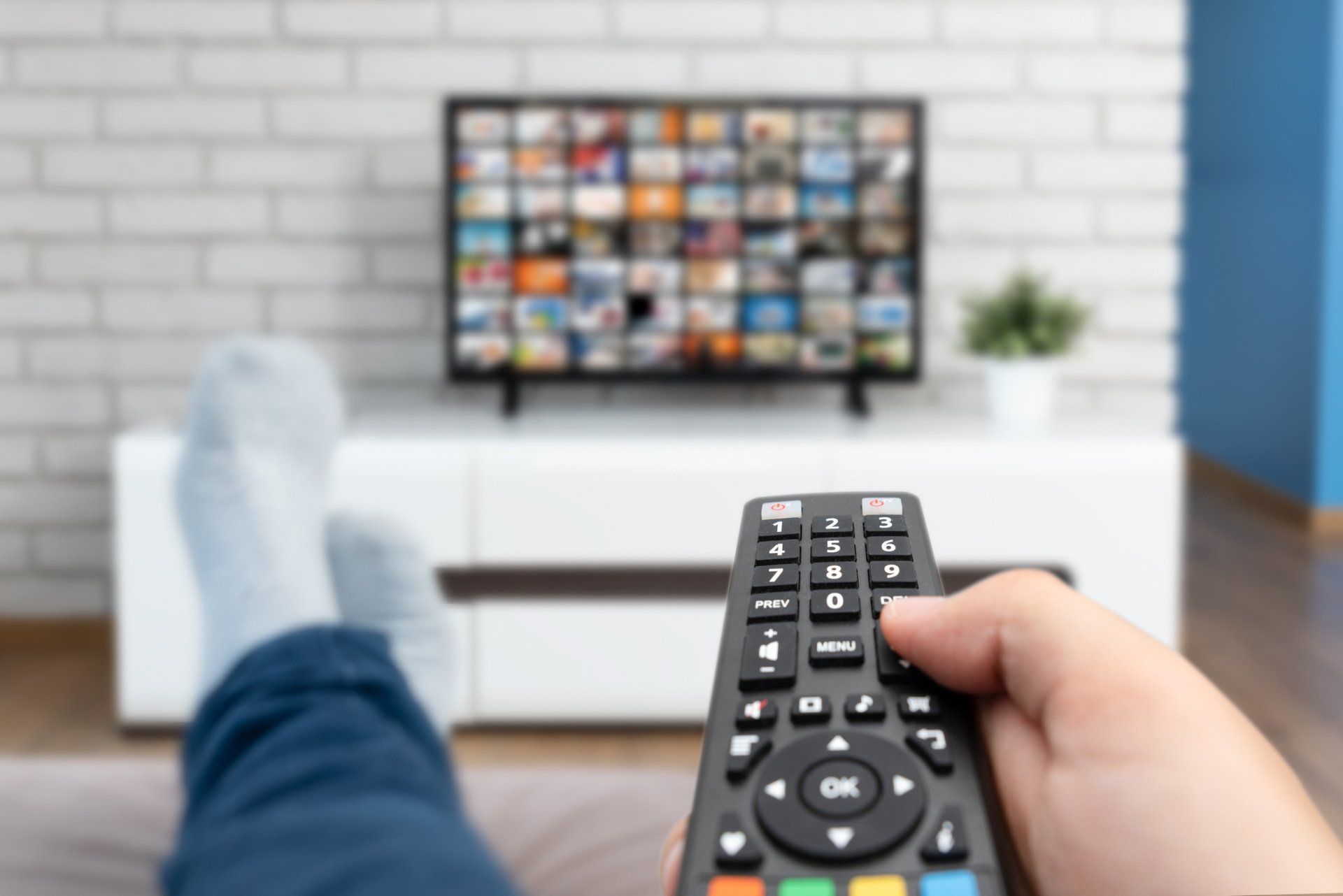 Female Watching TV | Central Coast, NSW | TVCR Help