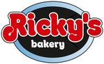 Logo voor Ricky's Bakkerij: rode tekst op een zwarte ovaal met een lichtblauwe omlijning.