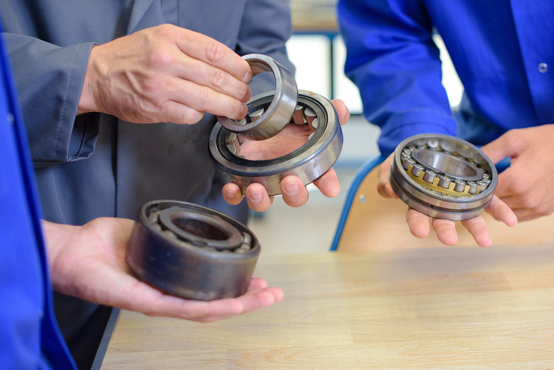 inspecting old bearings JAD Analysis_200px.jpg