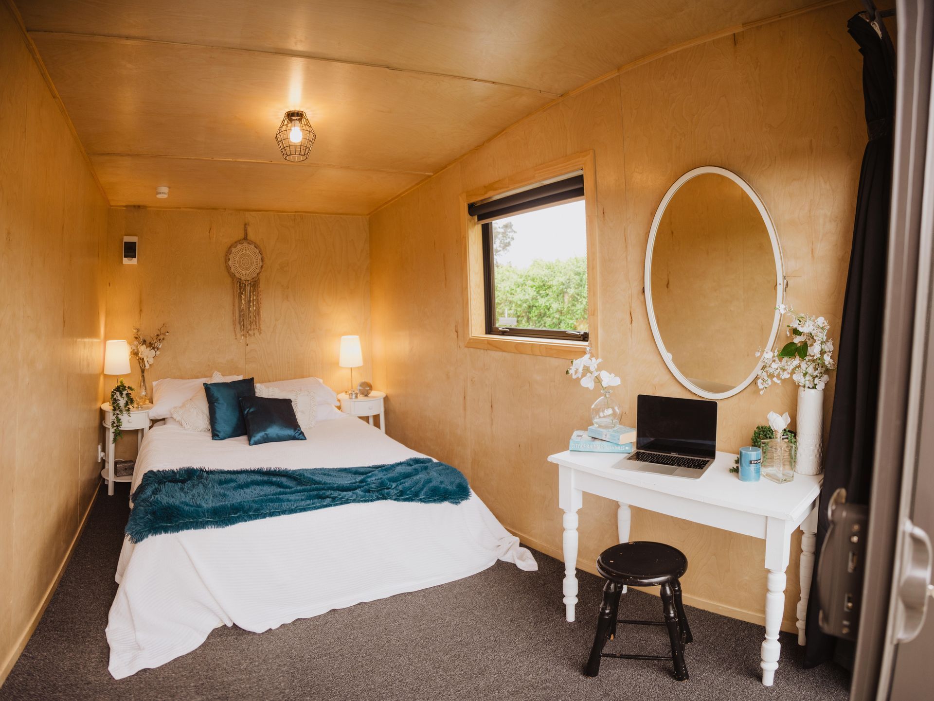 sleepout interior