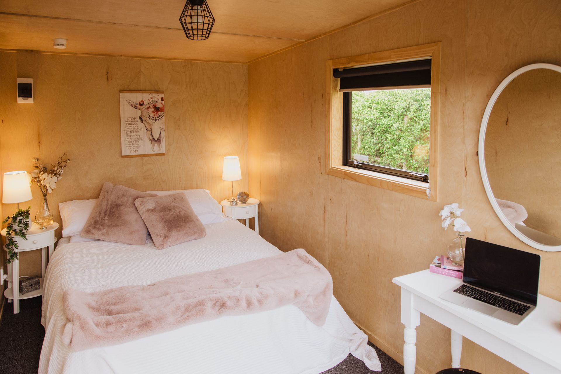 sleepout interior