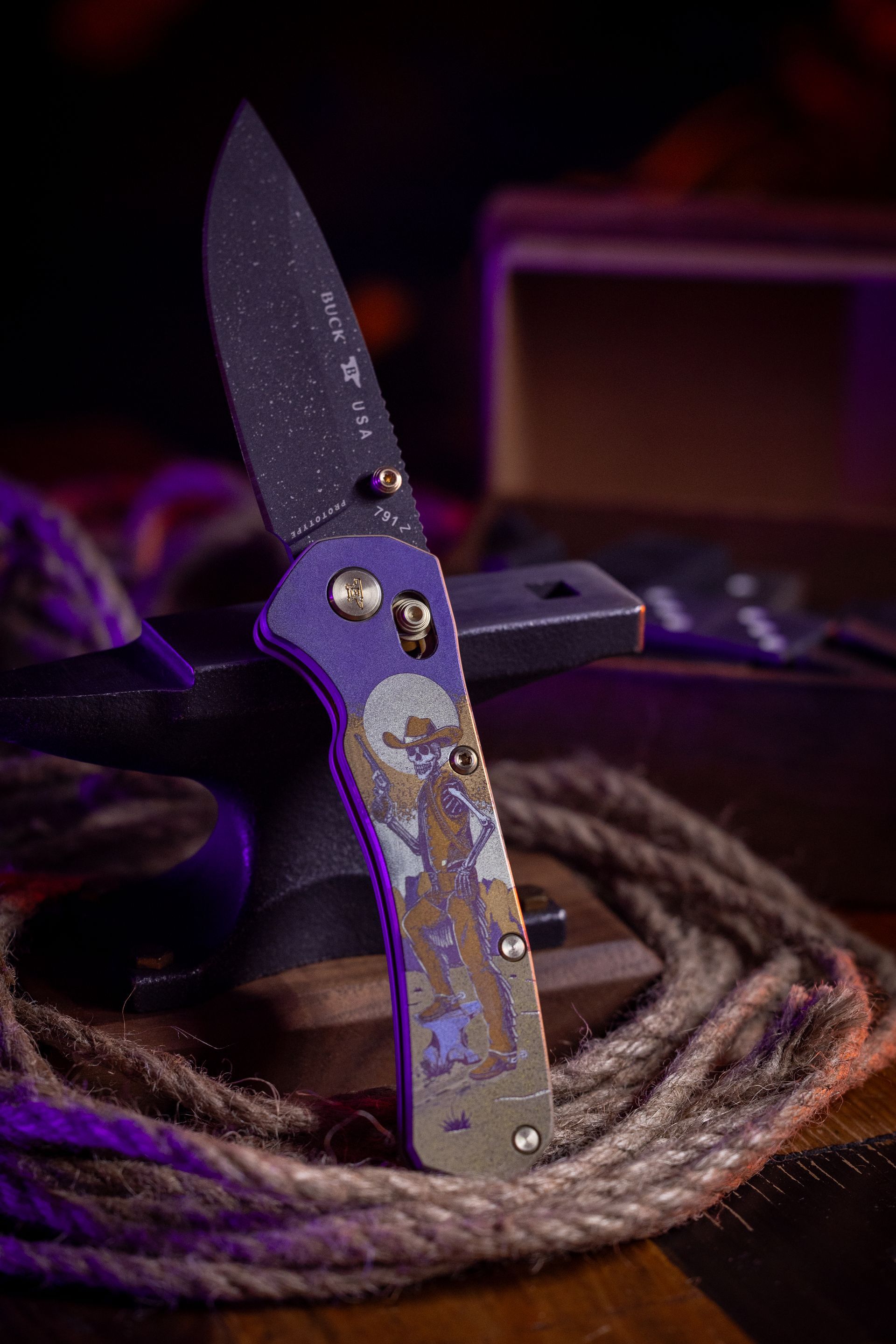 Open and closed composite image of the Northern Knives x Colorful Filth Benchmade Bugout