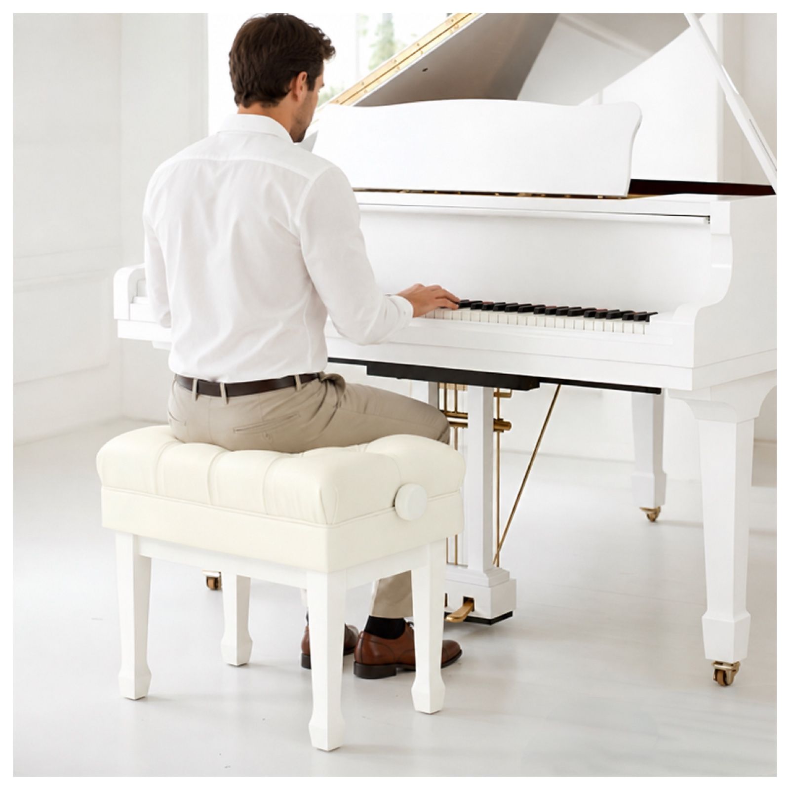 Juiste zithouding aan de piano voor comfortabel en gezond pianospelen.