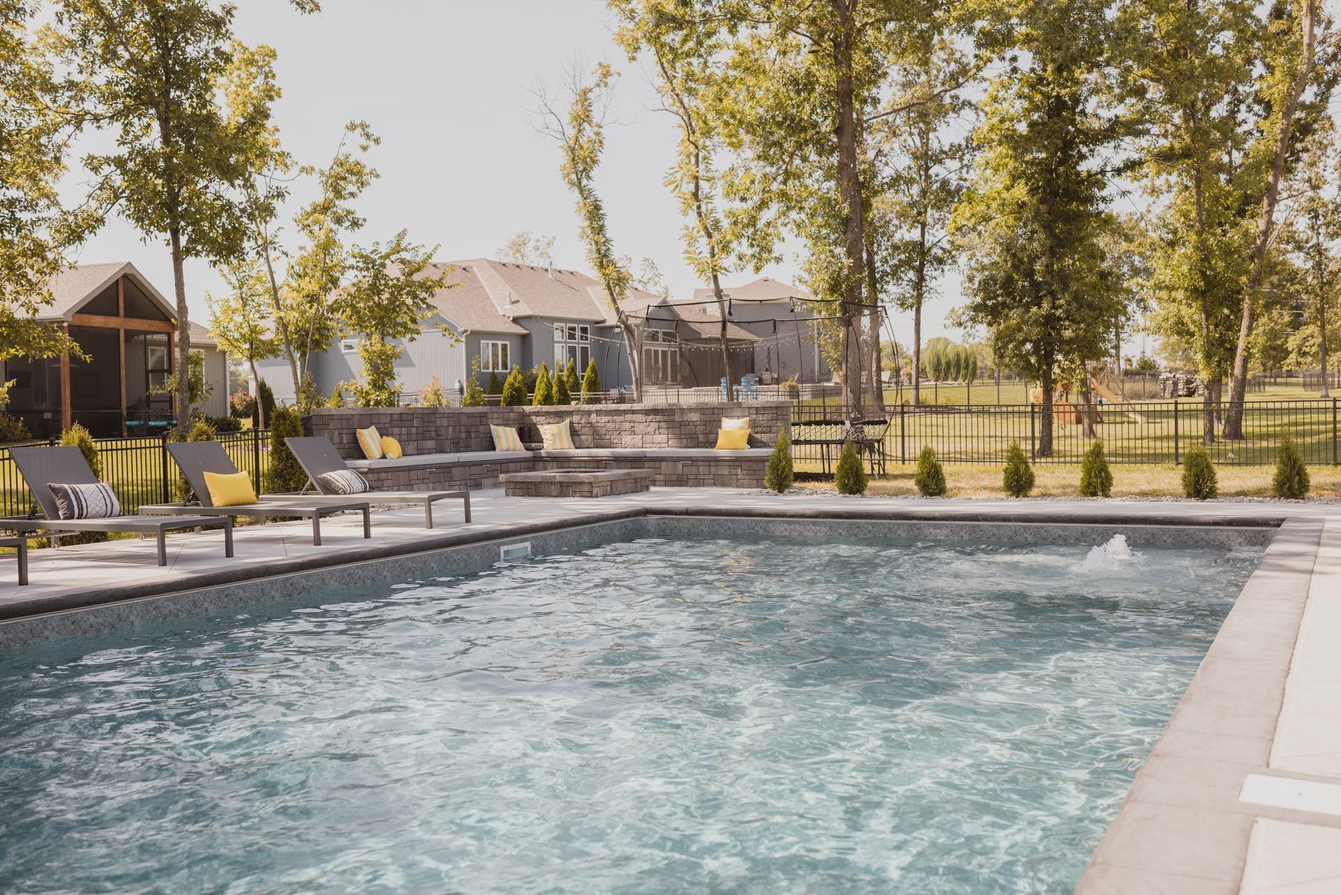 Vinyl liner pool build