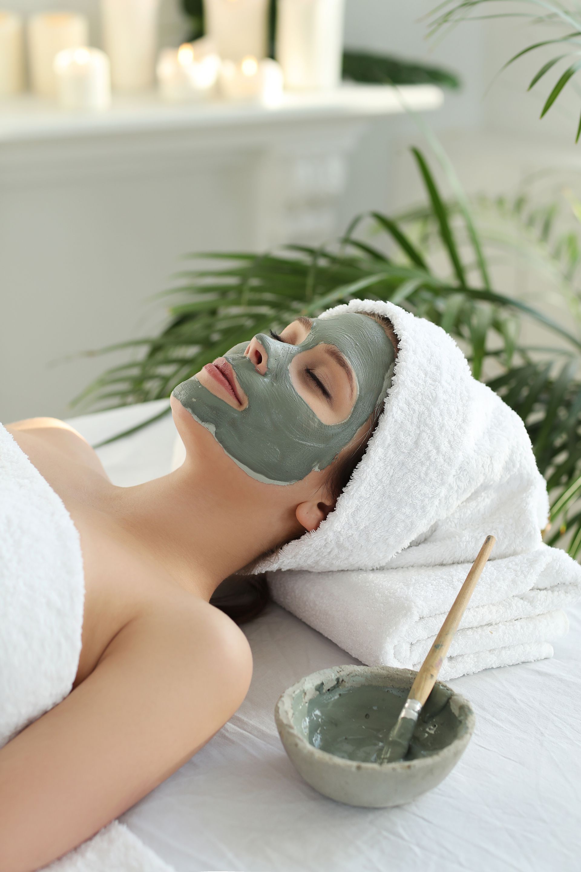 Relaxing facial with a mud mask to help with acne