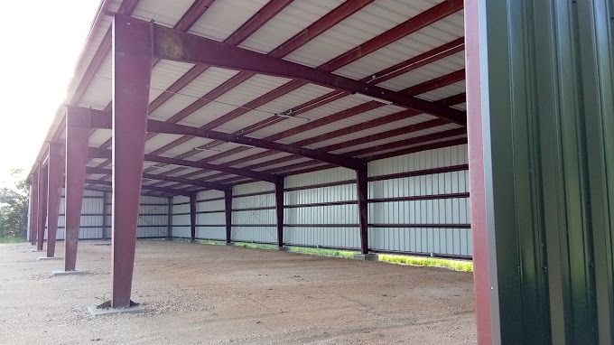 Vehicle storage at Affordable Boat and RV Storage in Baytown, TX