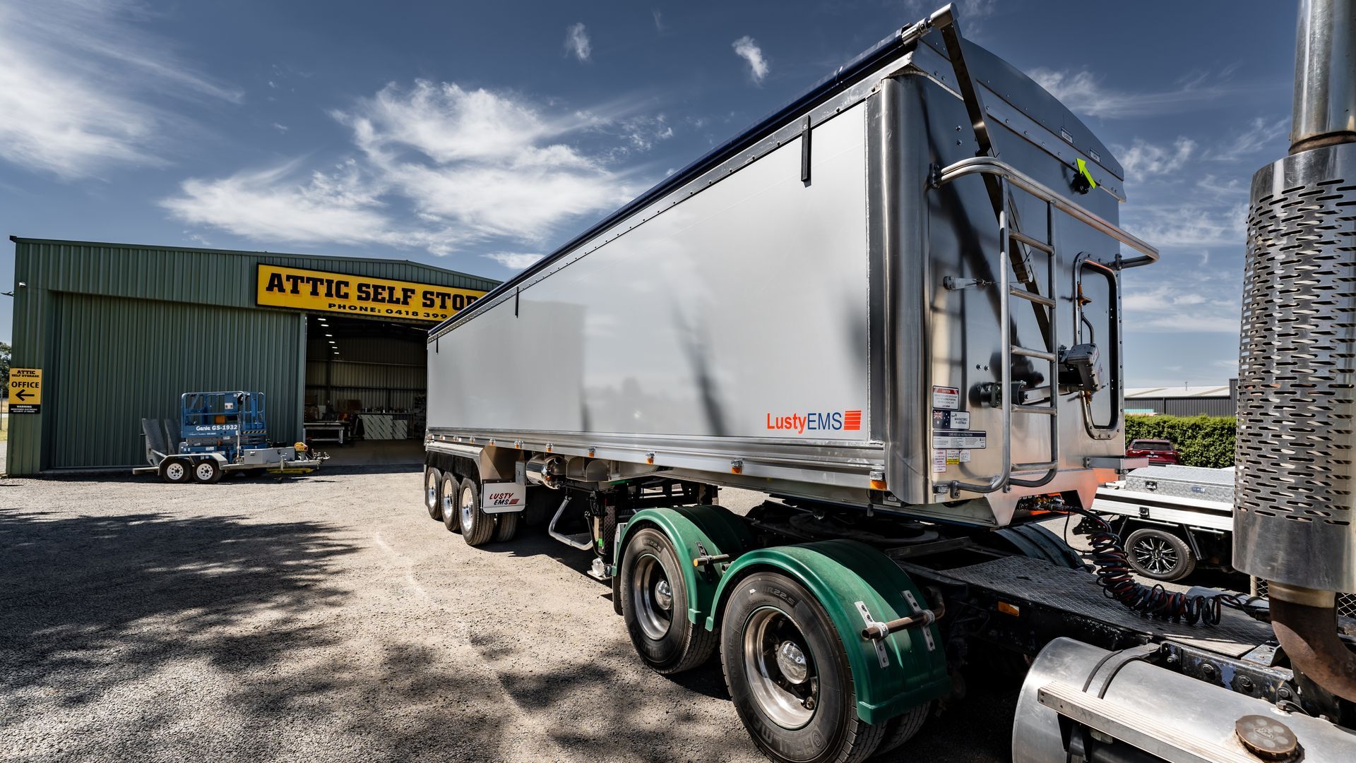 Trailer & Semitrailer signage Ballarat