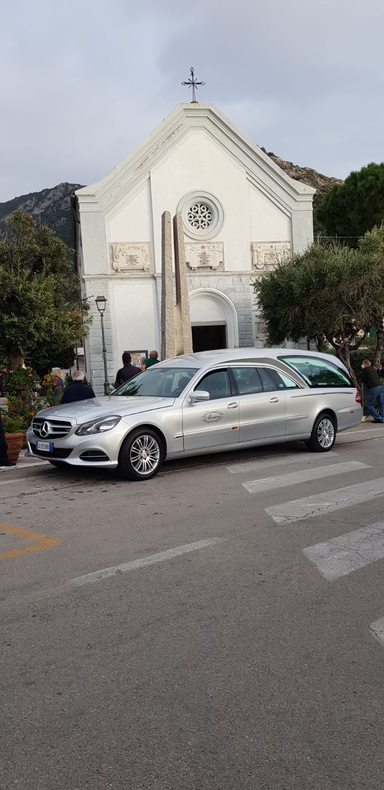 mezzo per il trasporto salme