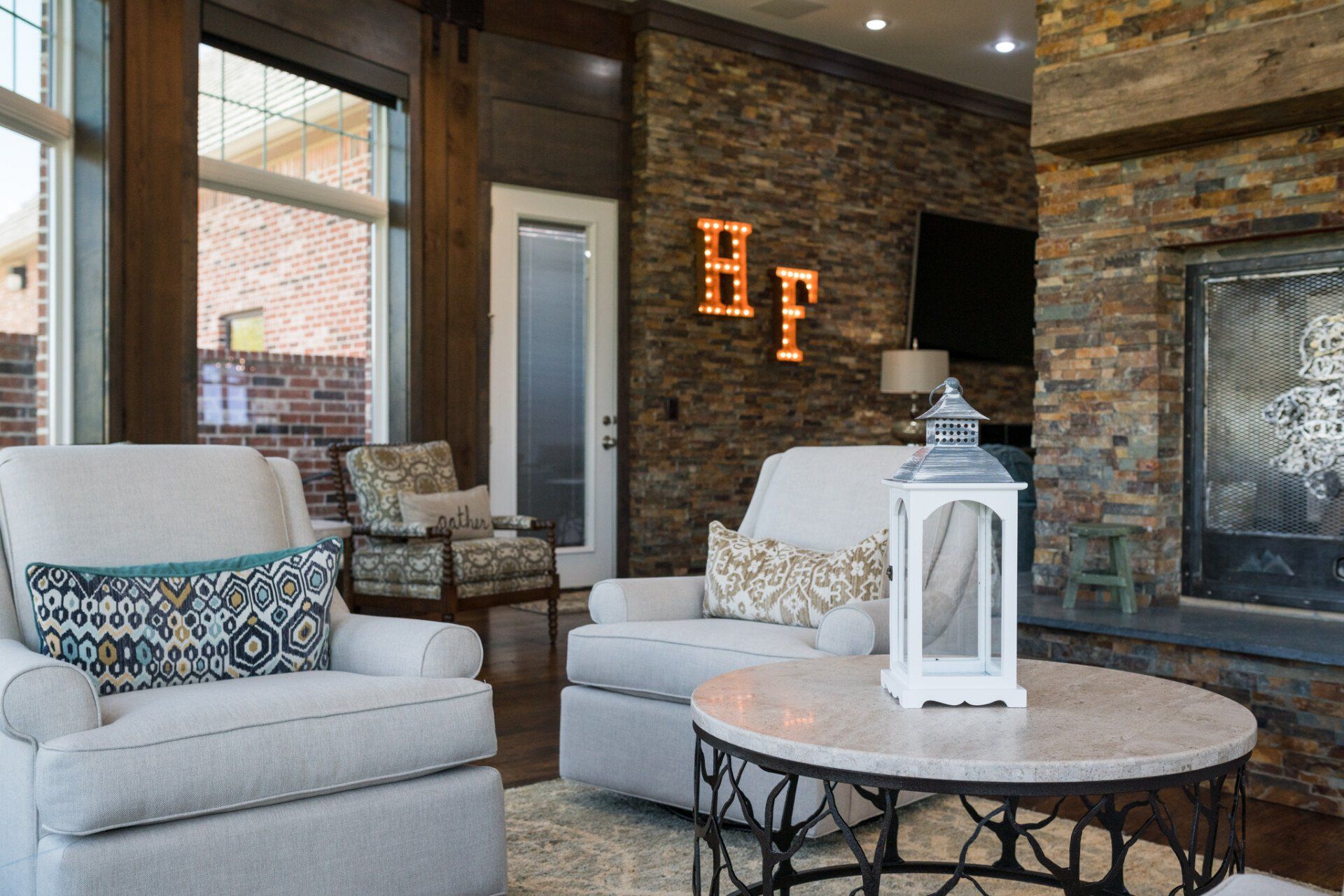 contemporary living room decorators