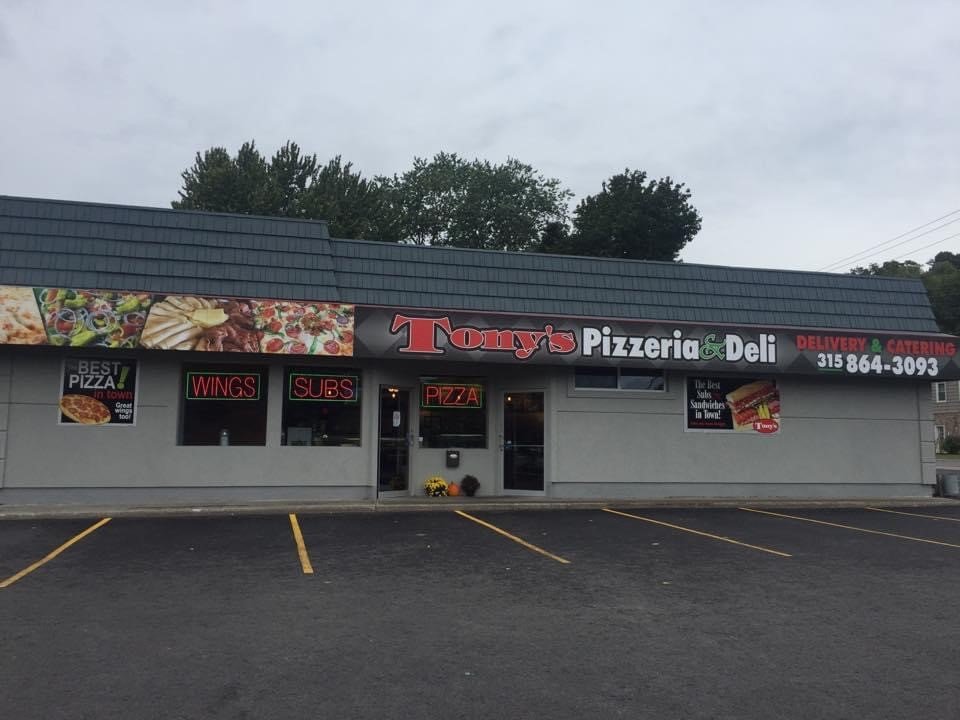Tony'&Pizza & Deli Restaurant in NY