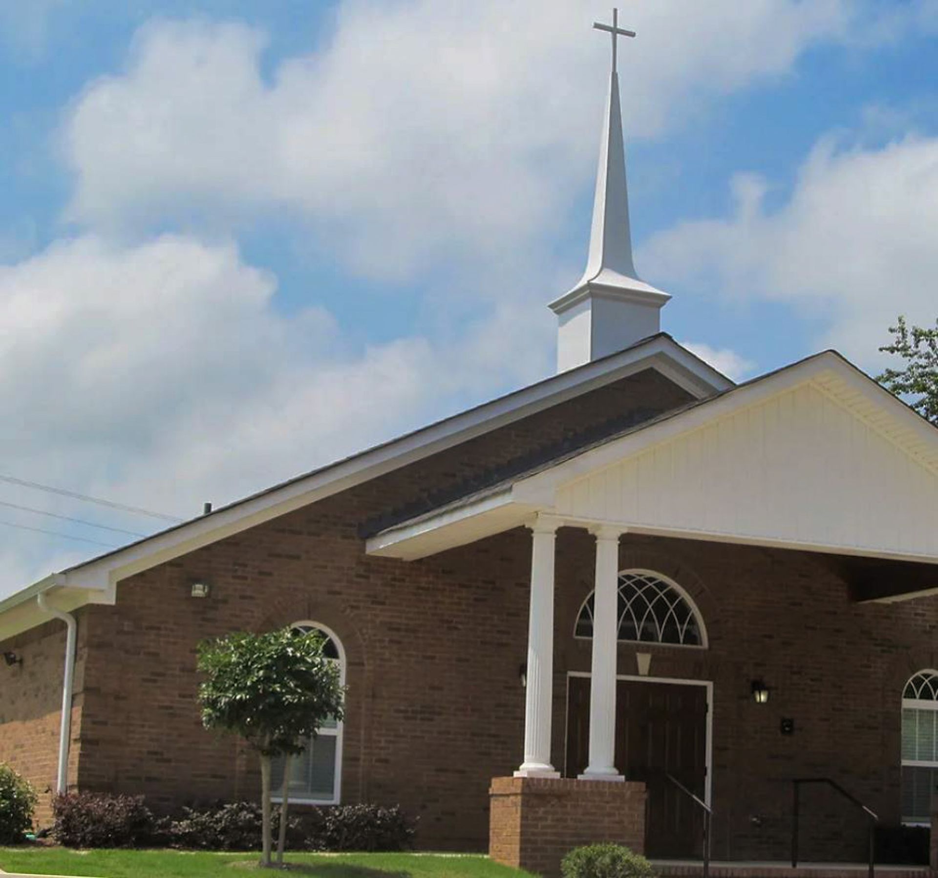 Hillside Community Church Building Exterior