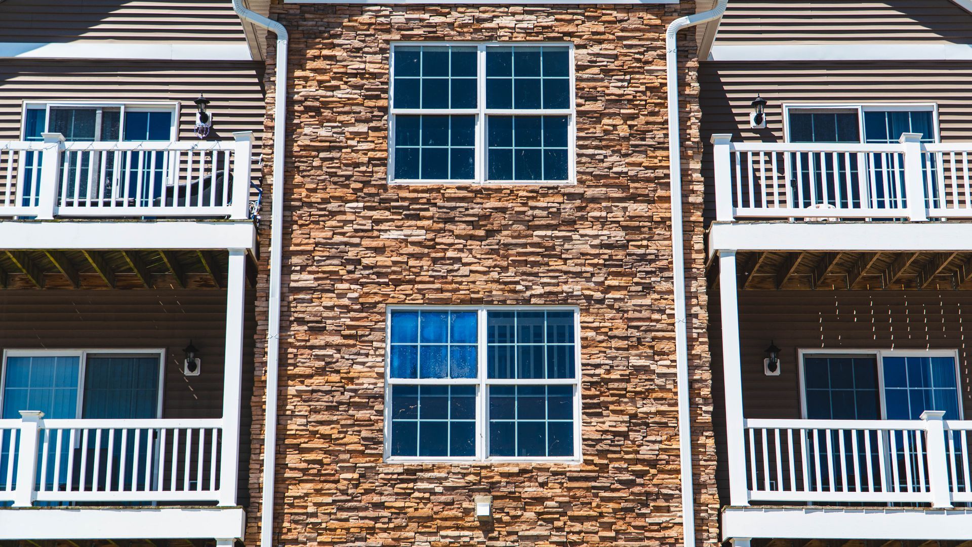 Creekside Commons Summit County Apartments
