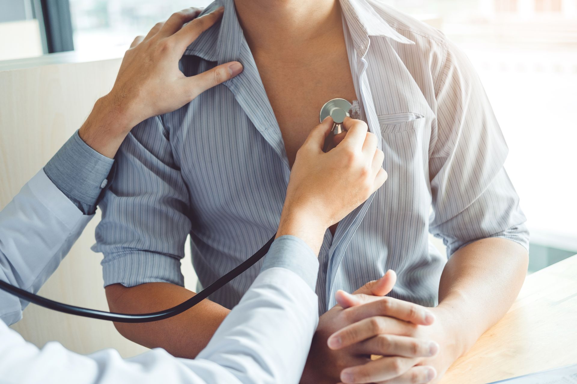Para quem é indicado realizar exames cardiológicos domiciliares em Goiânia?