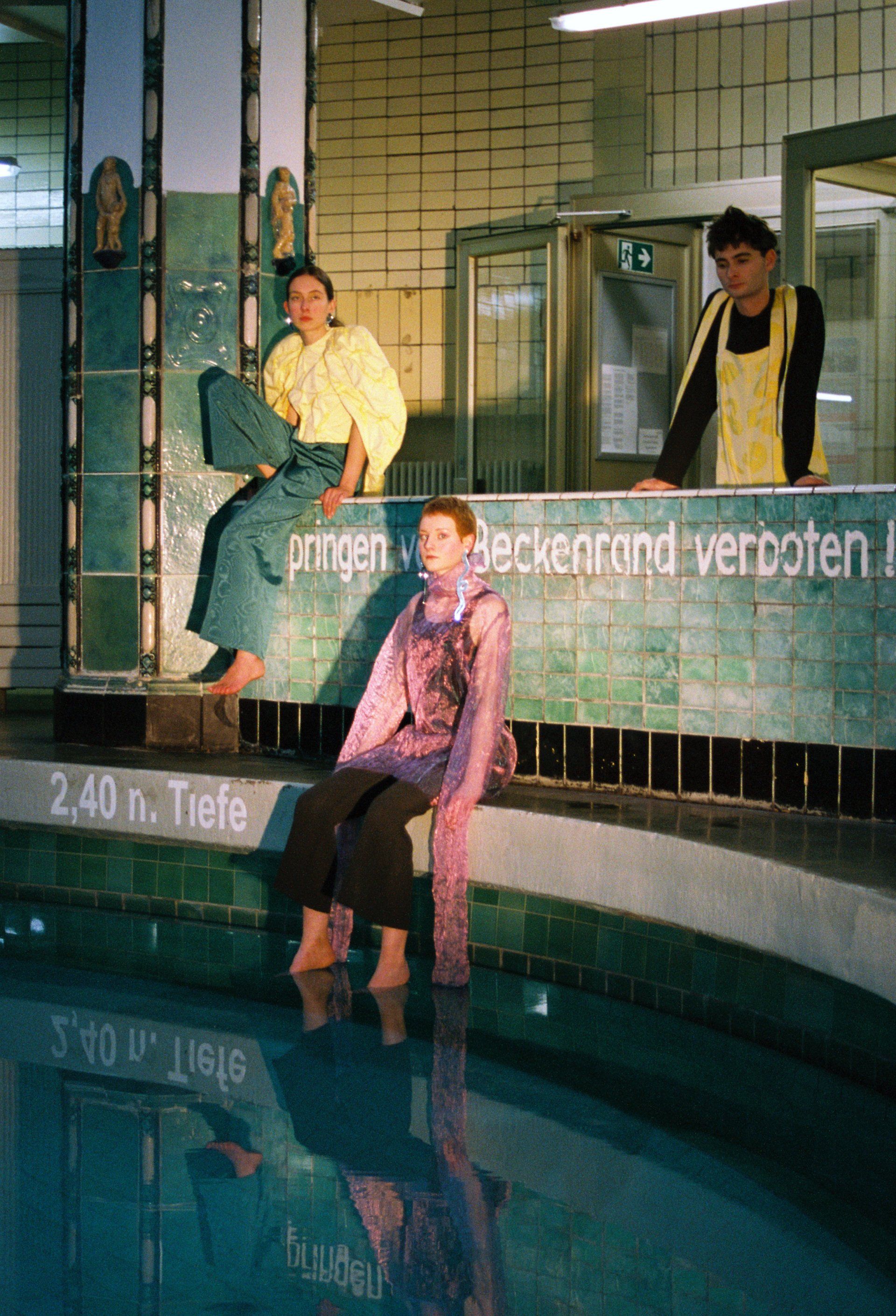 Julia Diệp My Feige, Julia Feige, Fotografie, Nachtschwimmen, Night Swimming, Pap Magazine, Rabea Ter Braak, Shani Faroy
