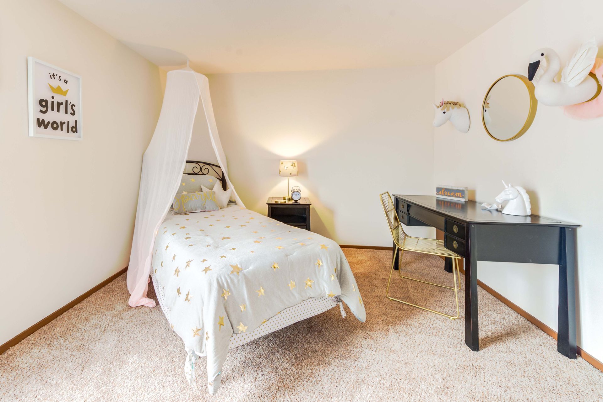Photo gallery displaying internal and external images of the property- please visit our amenities page for more details