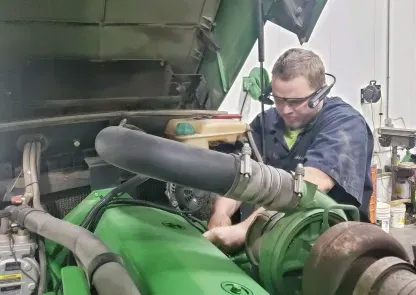 Adrian Lemieux using Smart AR Glasses at Gooseneck Implement