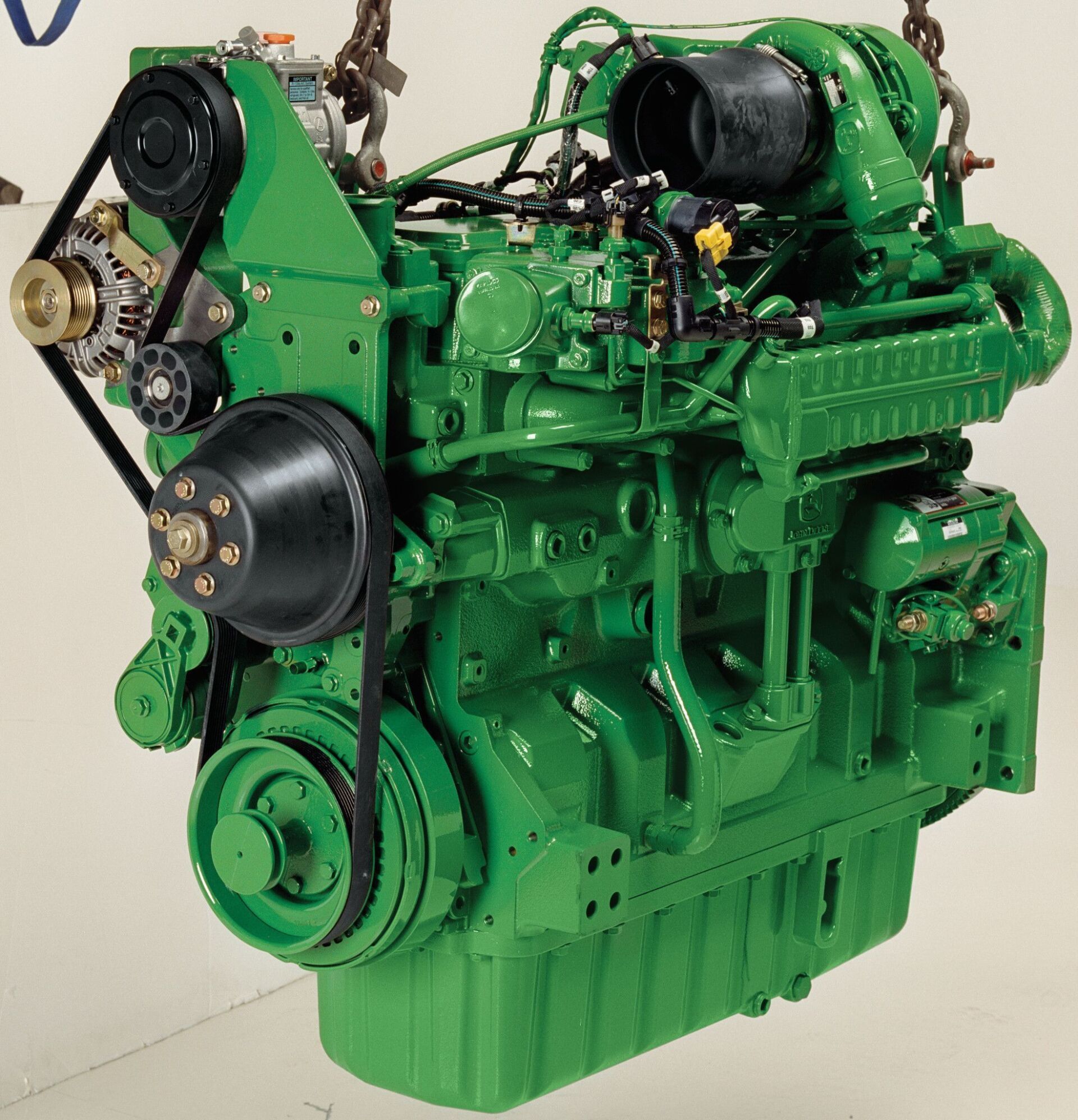 John Deere PowerTech™ PSS 9.0L or 13.5L engine