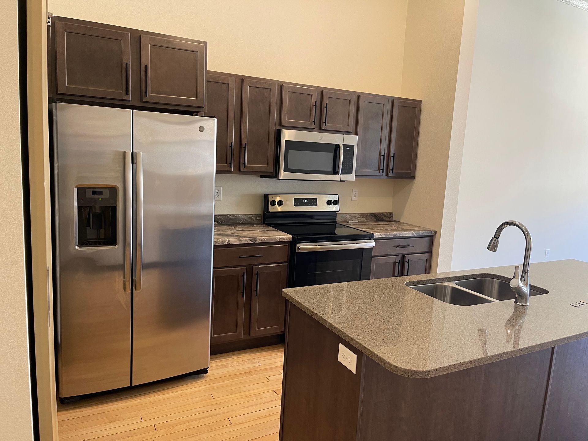 211 Kitchen