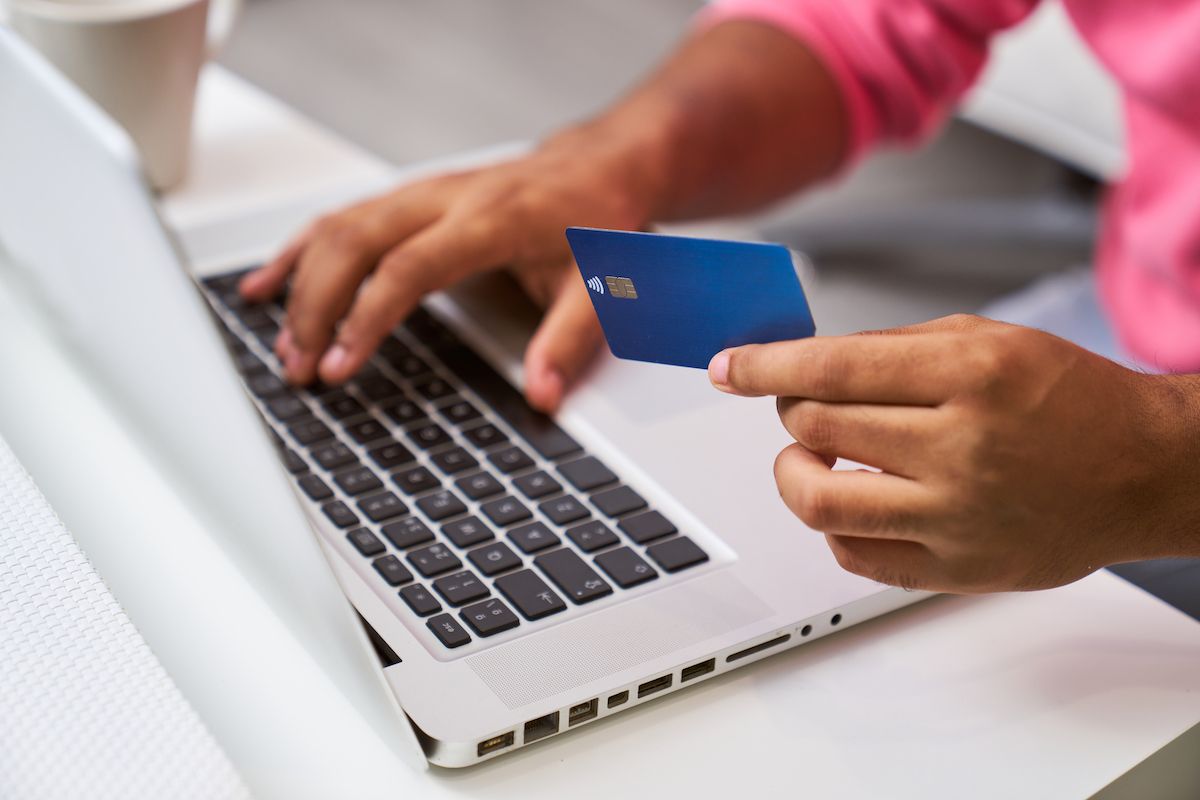 Follow These Tips for Bidding Online With Atterberry Auction & Realty Company in Missouri