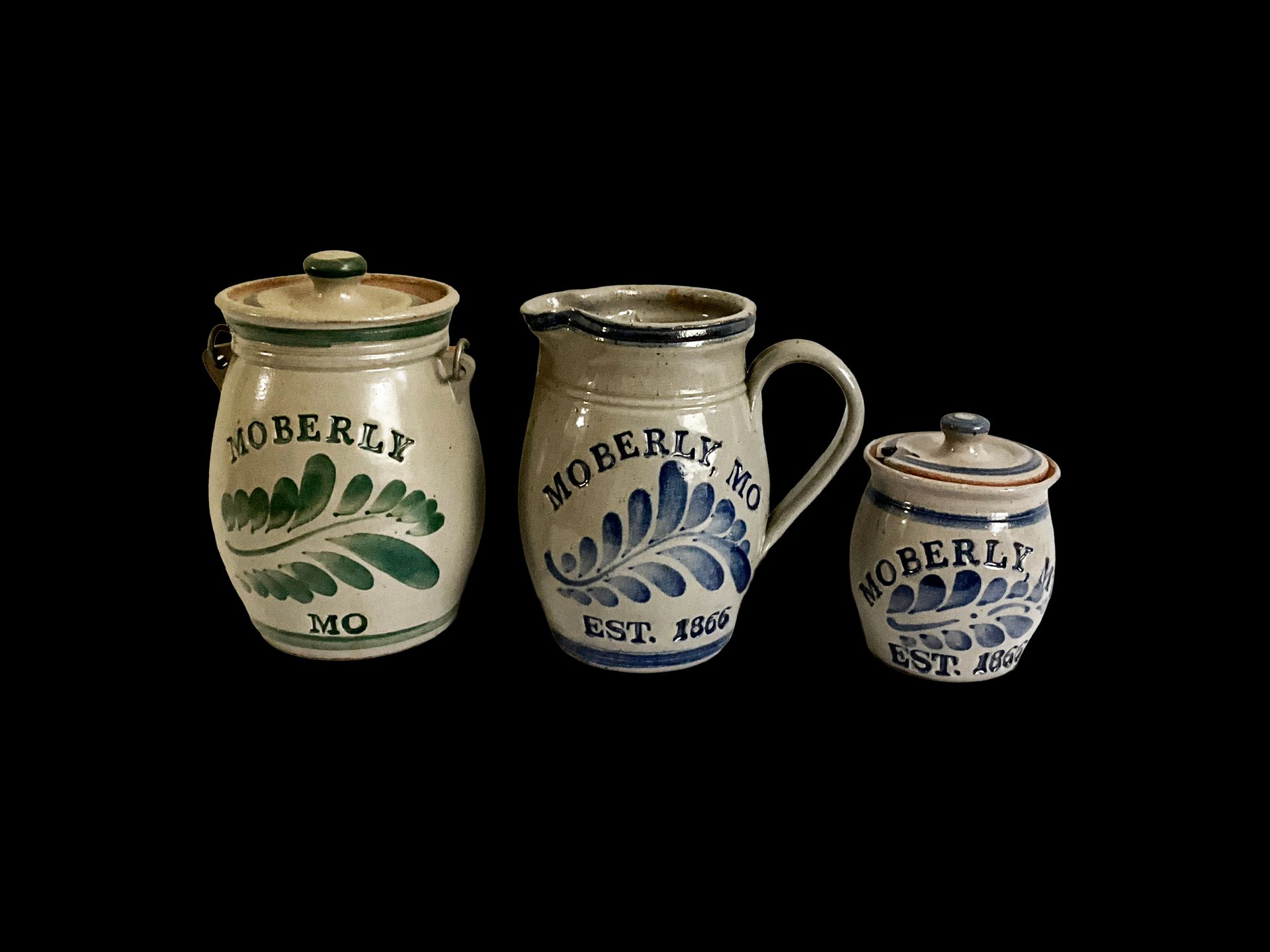 Bid on collectibles from Columbia, MO, plus regional antiques from Moberly, MO.