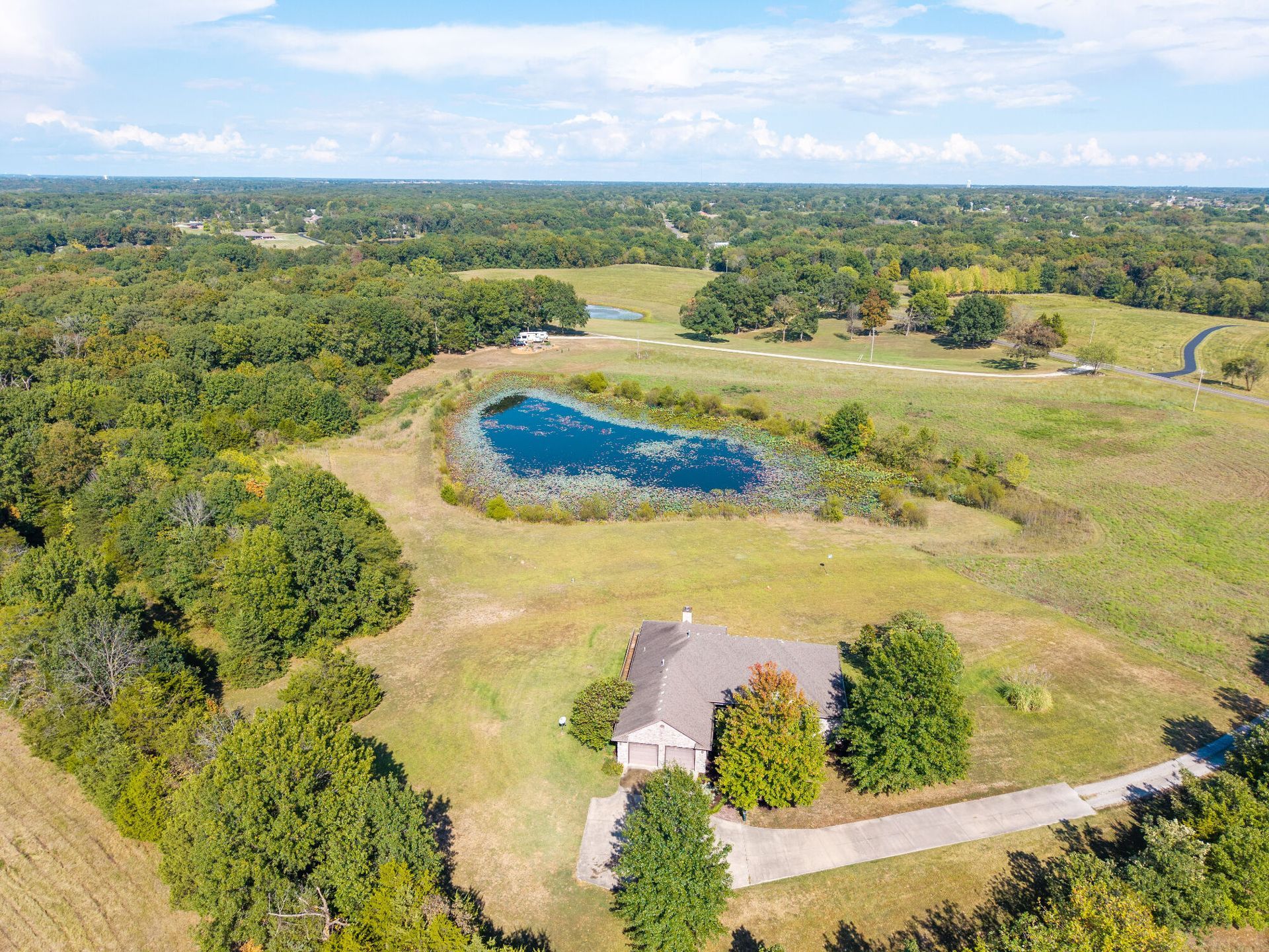 Buy & Sell Real Estate At Auction With Atterberry Auction & Realty Company In Rocheport, MO.