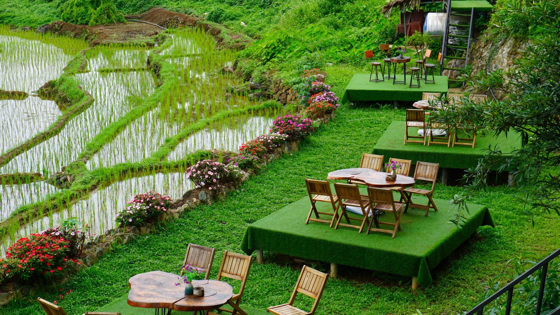 Terraced garden lawn with outdoor seating